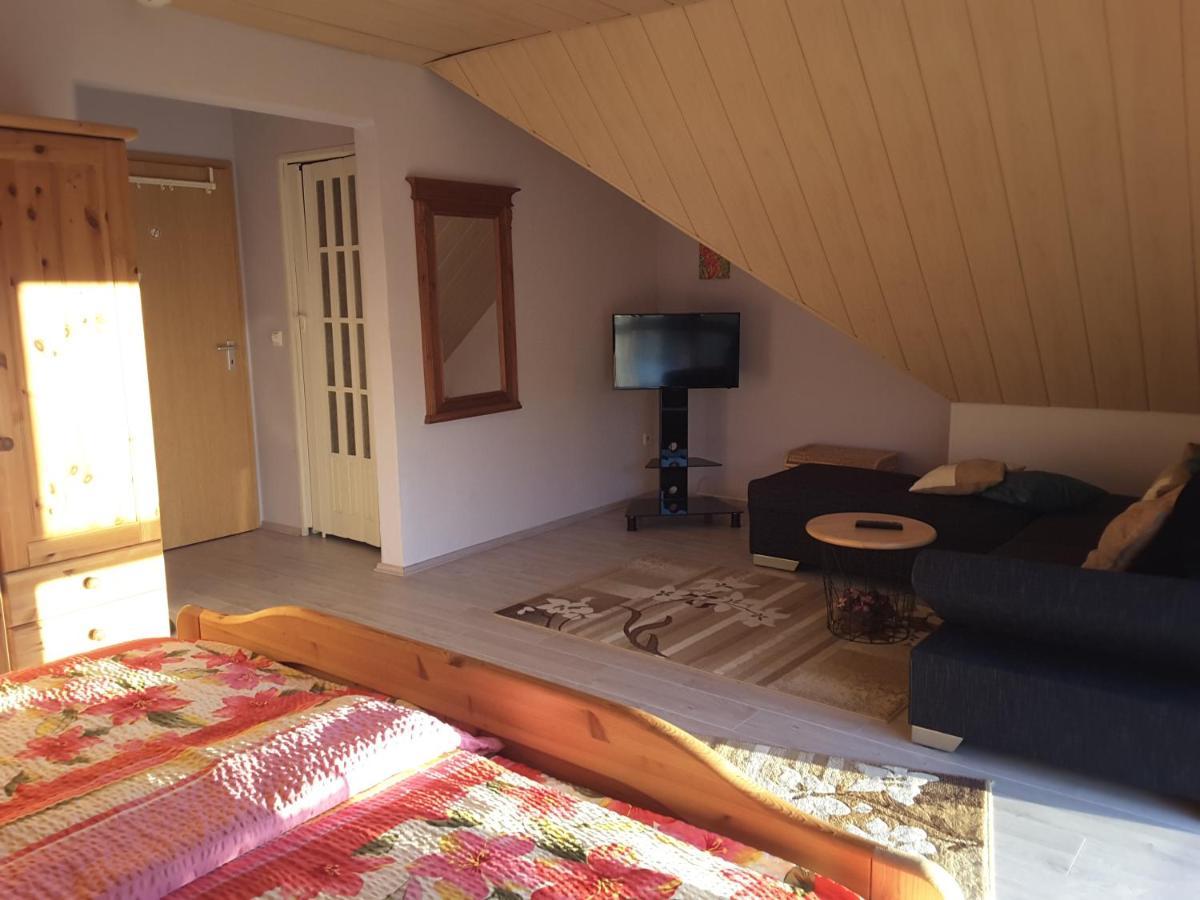 Die Ferienwohnung Lindenhof زيل ان دير موسل المظهر الخارجي الصورة